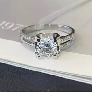 1.20ct Round Moissanite S925 Split Band Engagement Ring Modern Ethical Design